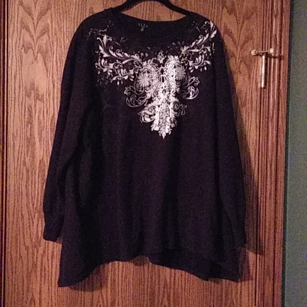 Women's B.L.E.U. Pullover Top